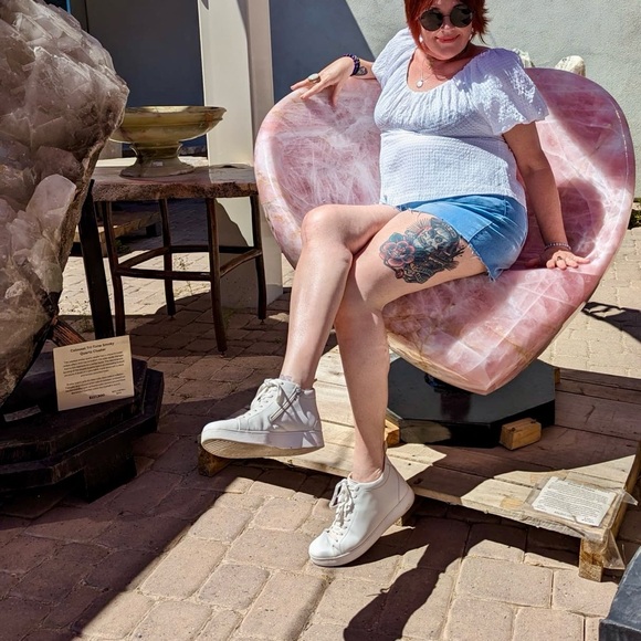 Meet your Posher, Raineylore - Picture 8 of 16